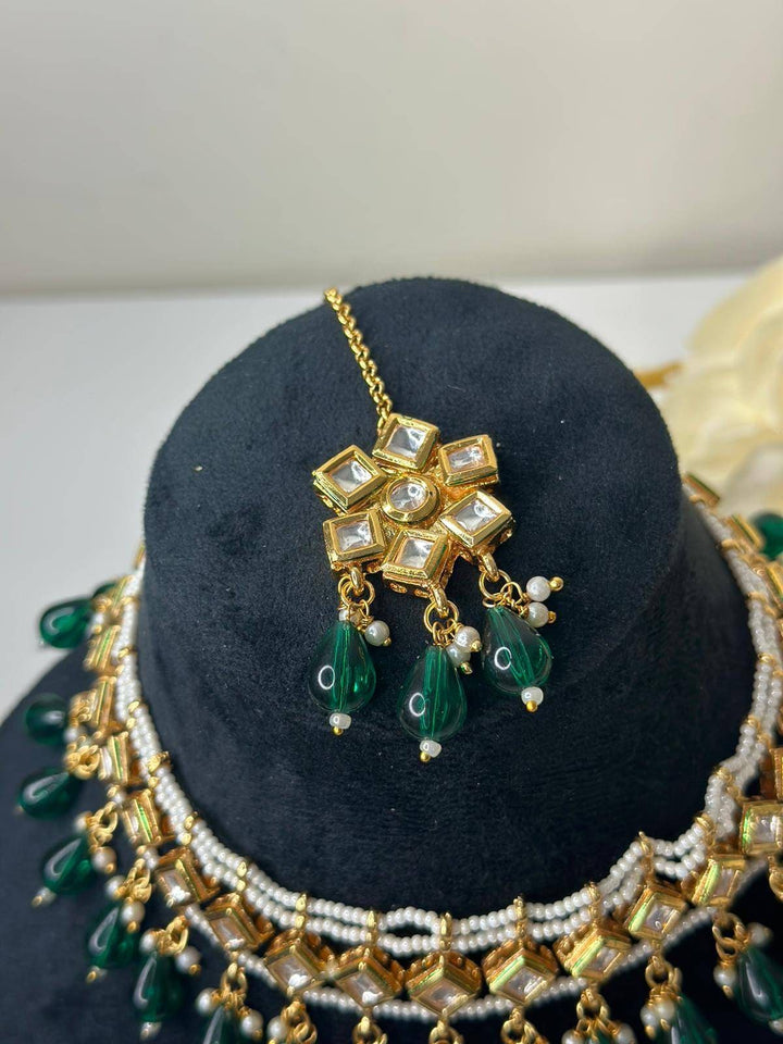 Izhaar Indian Green Color Polki Kundan Necklace with Earrings Tikka /WeddingJewelry/ Traditional Jewelry/Bollywood set/Indian Wedding Set.