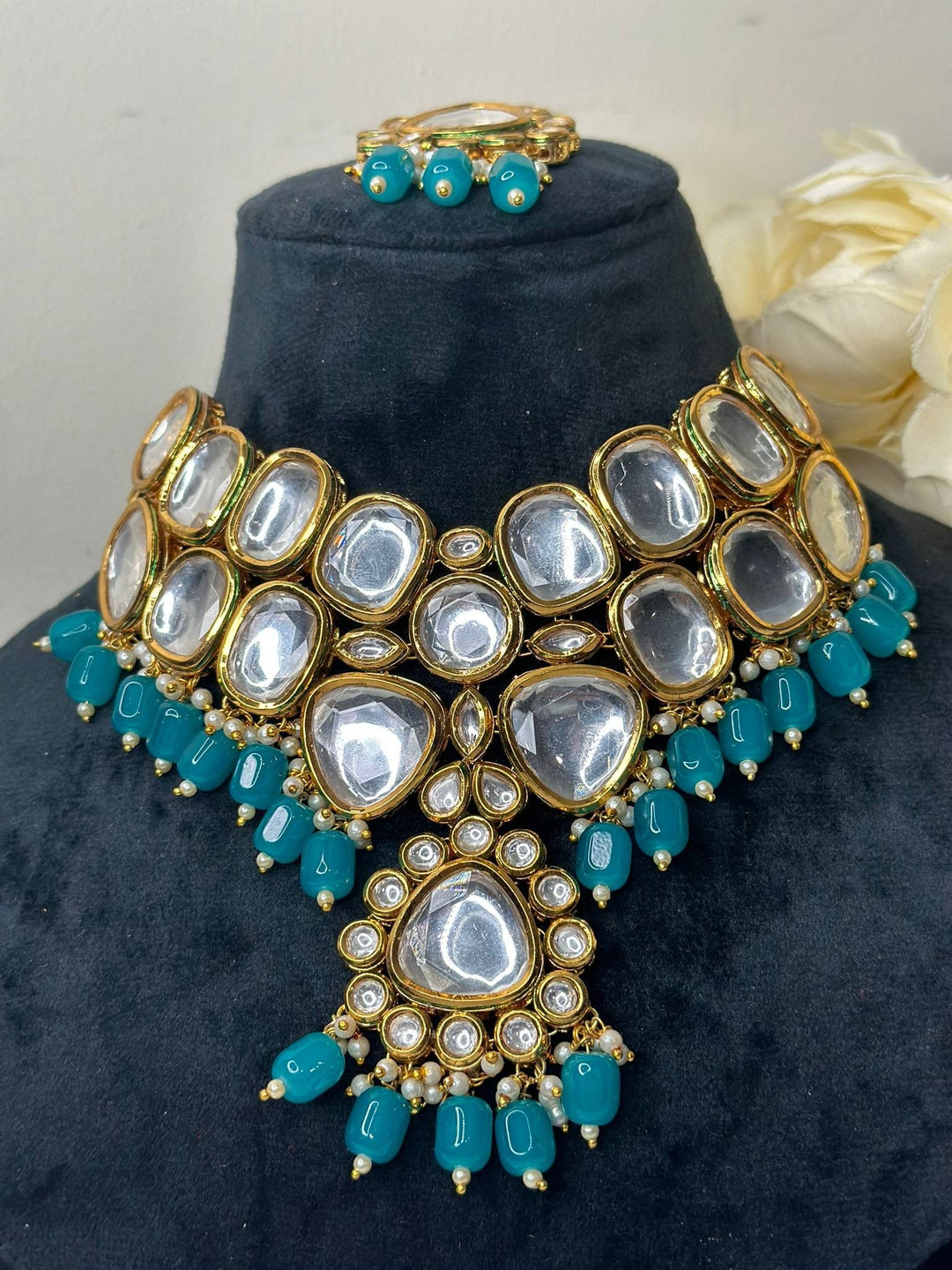 Izhaar Indian L. Blue Color Uncut Kundan Necklace with Earrings Tikka /WeddingJewelry/ Traditional Jewelry/Bollywood set/Indian Wedding Set.