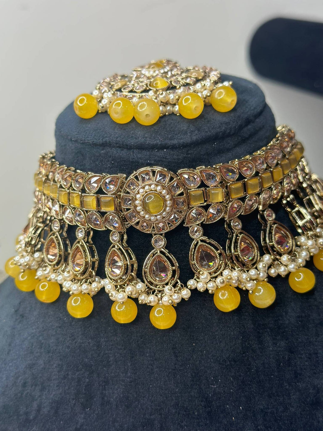 Izhaar Indian Yellow Color Polki Reverse AD Necklace with Earrings Tikka/ Wedding Jewelry/ Traditional Jewelry/Wedding/Reverse AD.