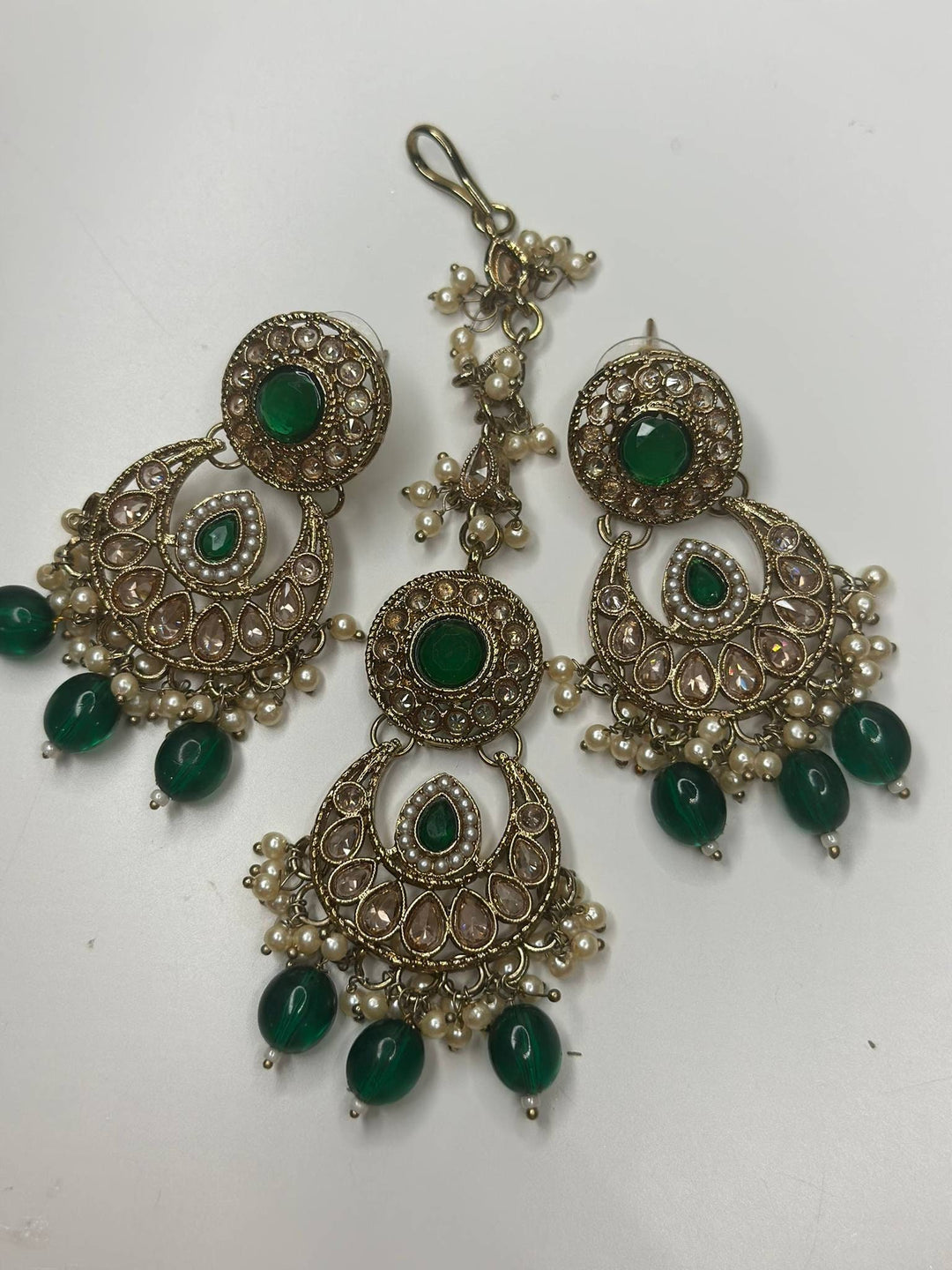 Izhaar Indian Green Color Polki Reverse AD Necklace with Earrings Tikka/ Wedding Jewelry/ Traditional Jewelry/Wedding/Reverse AD.