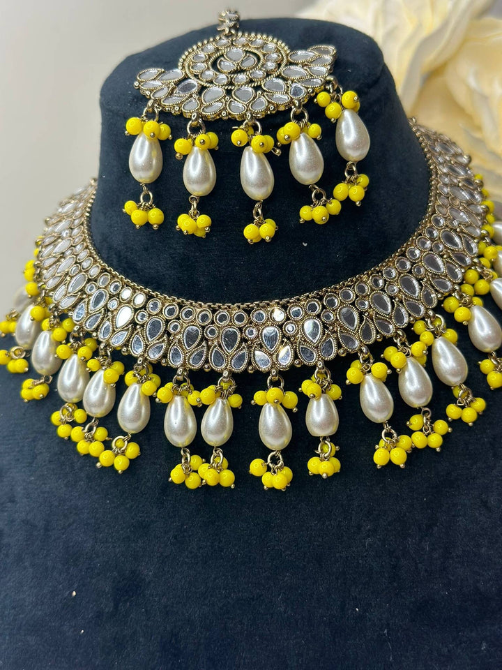 Izhaar Indian Yellow Polki Kundan Necklace with Earrings Tikka / Wedding Jewelry/ Traditional Jewelry/ Sheesha Kundan/ Indian Pakistani set
