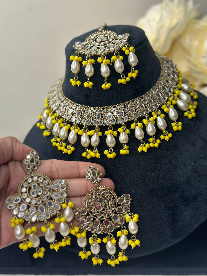 Izhaar Indian Yellow Polki Kundan Necklace with Earrings Tikka / Wedding Jewelry/ Traditional Jewelry/ Sheesha Kundan/ Indian Pakistani set