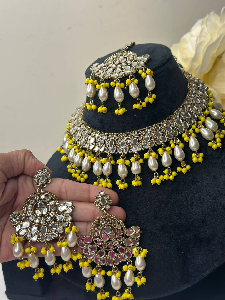 Izhaar Indian Yellow Polki Kundan Necklace with Earrings Tikka / Wedding Jewelry/ Traditional Jewelry/ Sheesha Kundan/ Indian Pakistani set