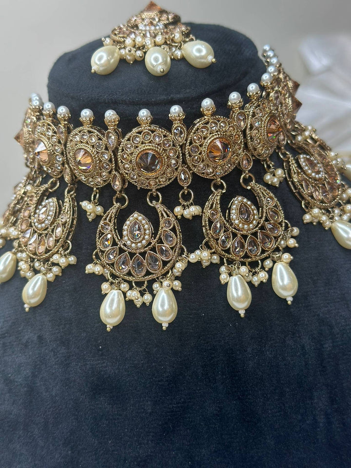 Izhaar Indian White Color Polki Reverse AD Necklace with Earrings Tikka/ Wedding Jewelry/ Traditional Jewelry/Wedding/Reverse AD.