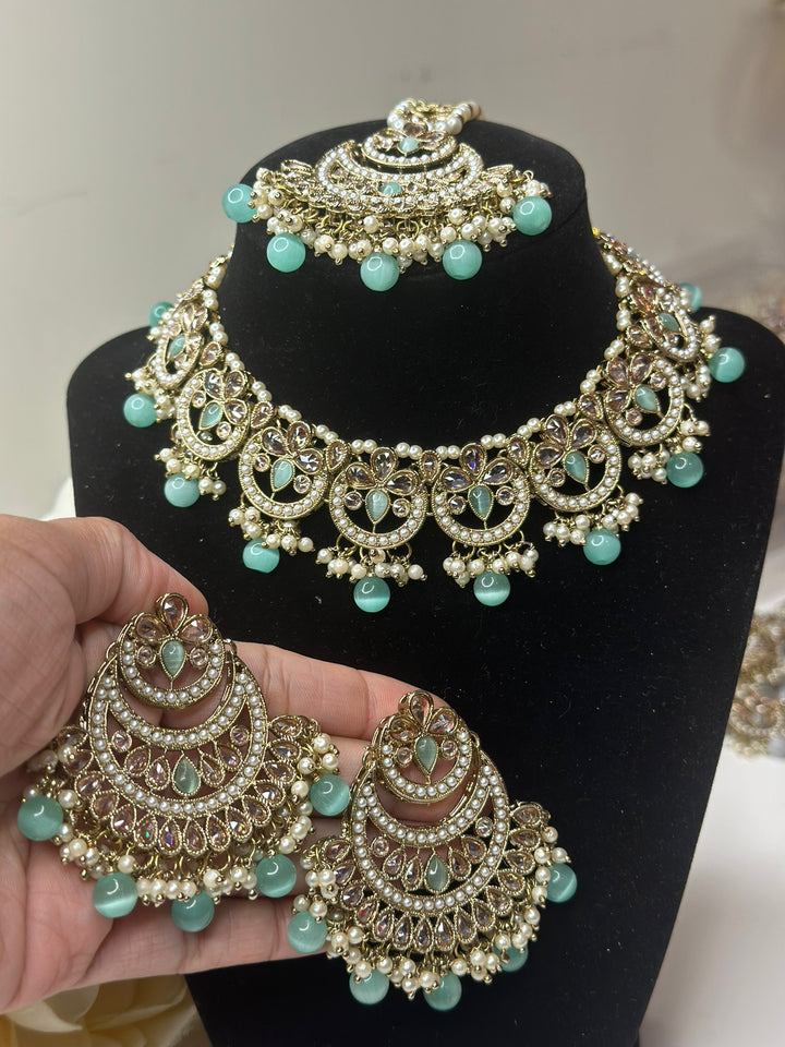 Noori Reverse AD Necklace