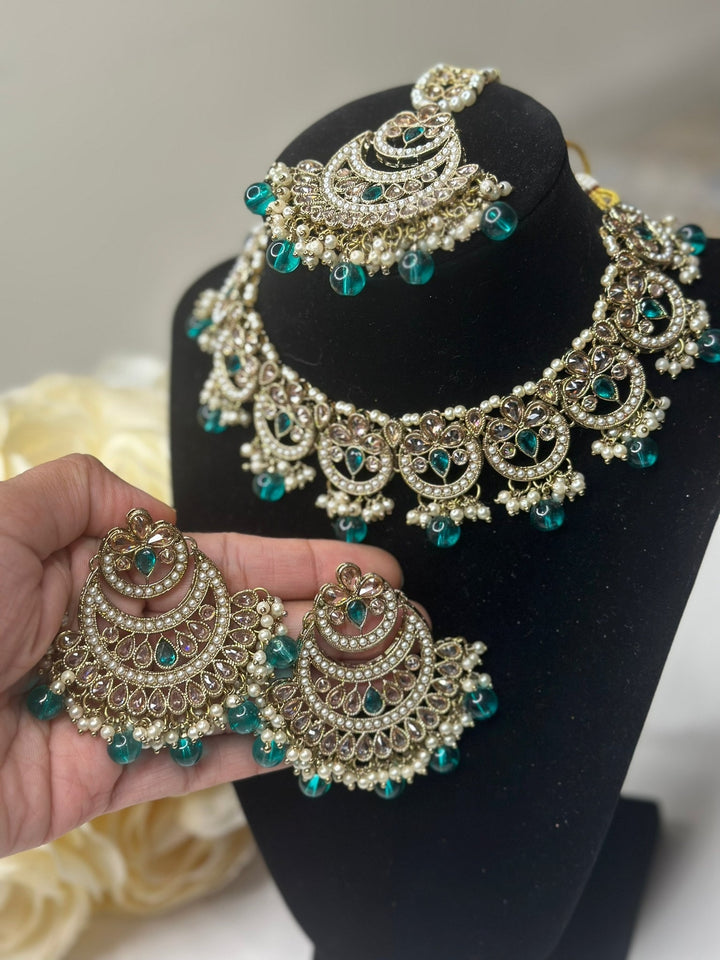 Noori Reverse AD Necklace