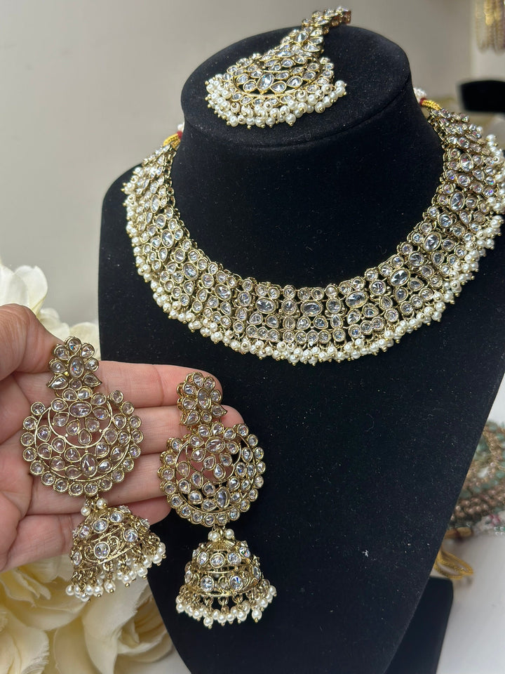 Athiya Reverse AD Necklace Set