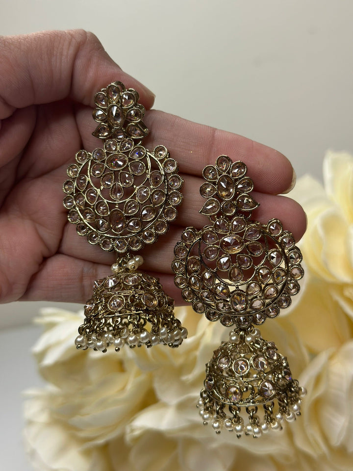 Athiya Reverse AD Necklace Set