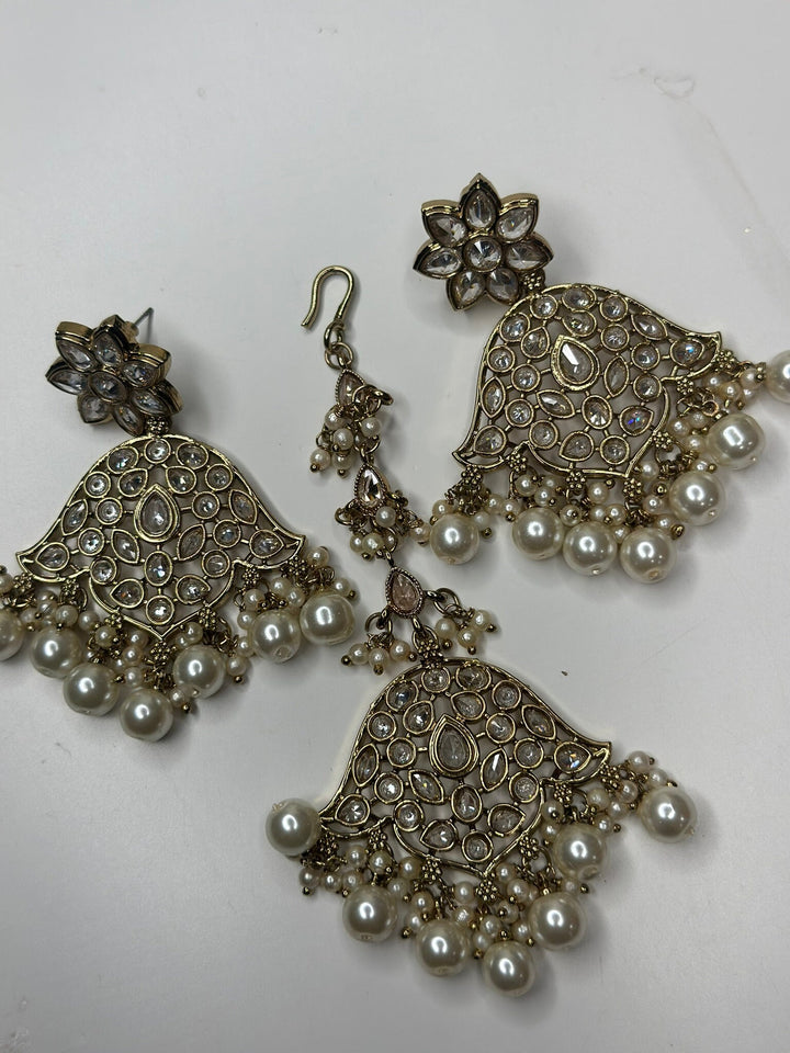 Izhaar Indian White Color Polki Reverse AD Necklace with Earrings Tikka/ Wedding Jewelry/ Traditional Jewelry/Wedding/Reverse AD.