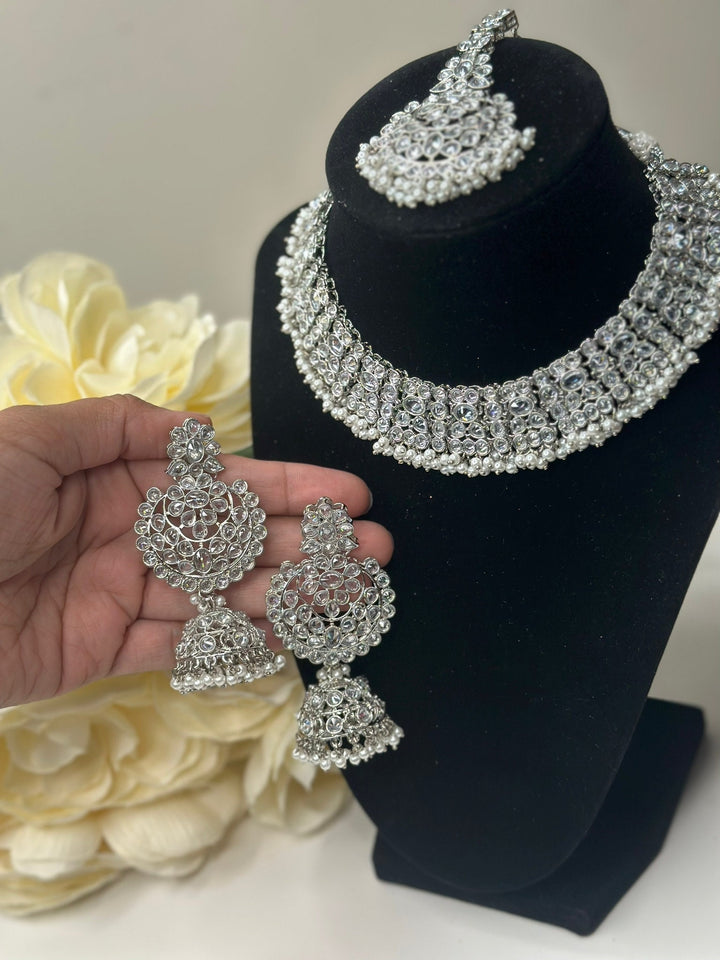 Athiya Reverse AD Necklace Set