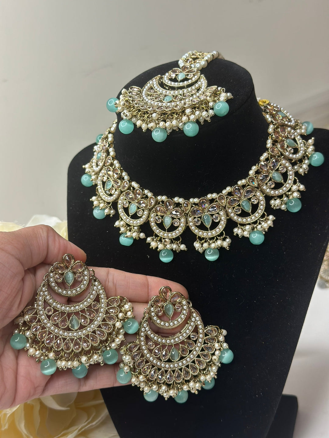 Noori Reverse AD Necklace