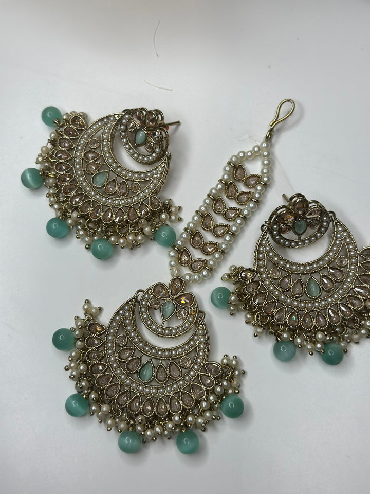 Noori Reverse AD Necklace
