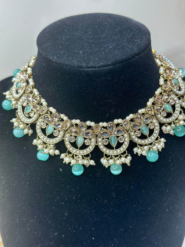 Noori Reverse AD Necklace