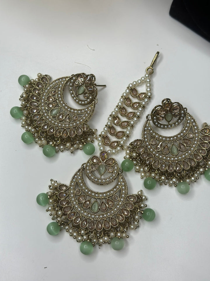 Noori Reverse AD Necklace