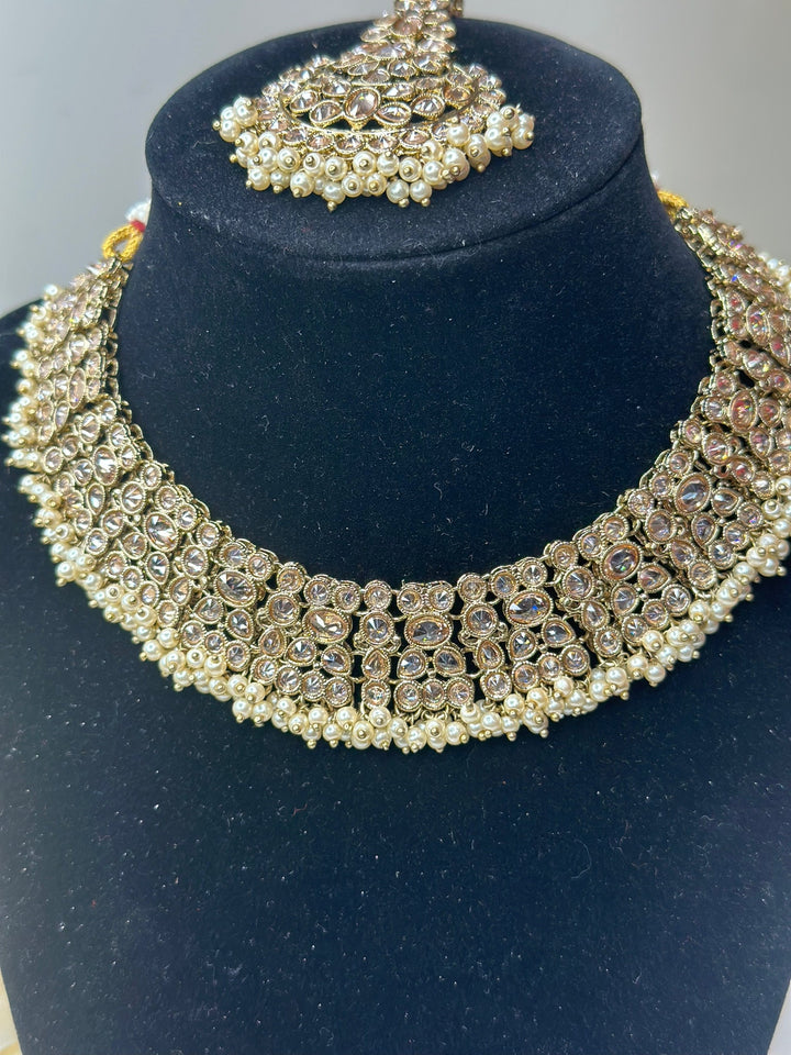 Athiya Reverse AD Necklace Set