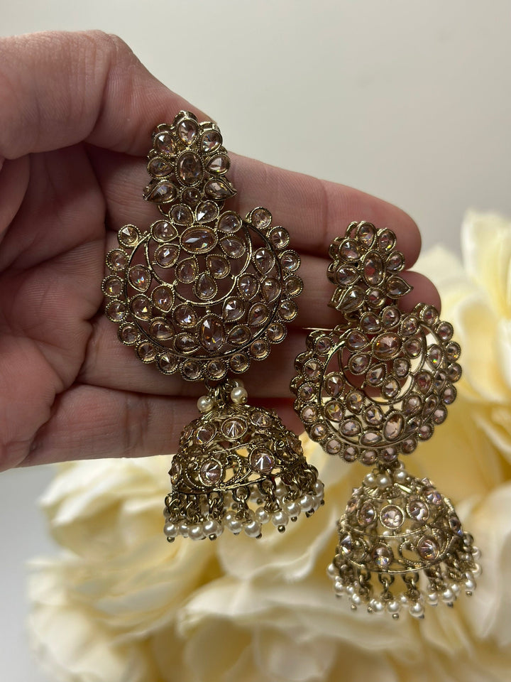 Athiya Reverse AD Necklace Set