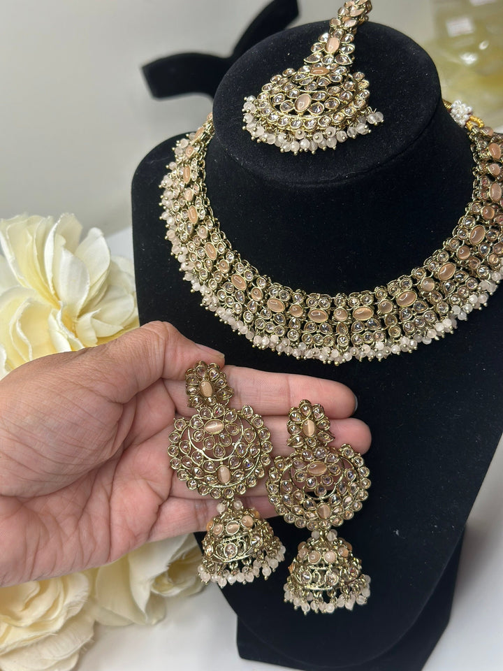 Athiya Reverse AD Necklace Set
