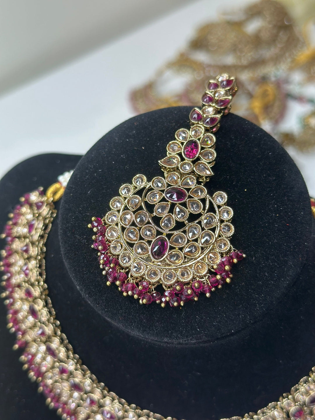 Athiya Reverse AD Necklace Set