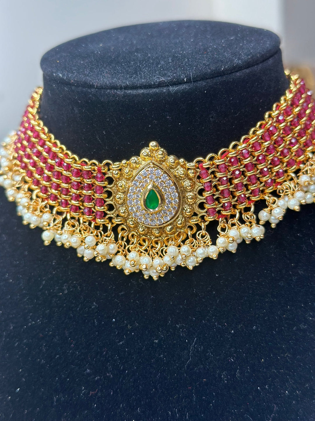 Lalita Kundan Set