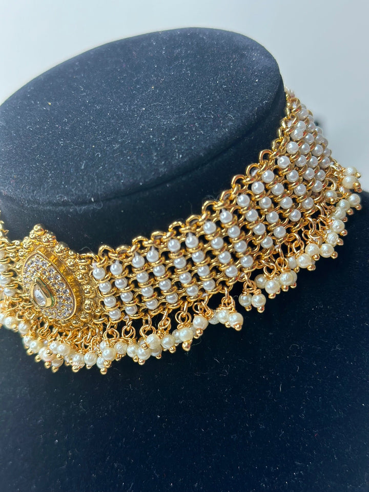 Lalita Kundan Set