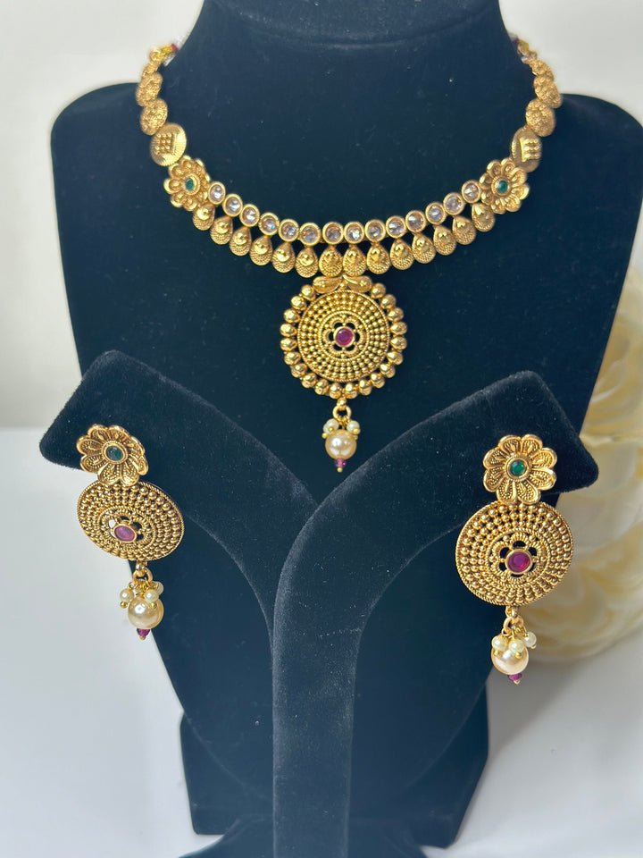 Megha Necklace Set