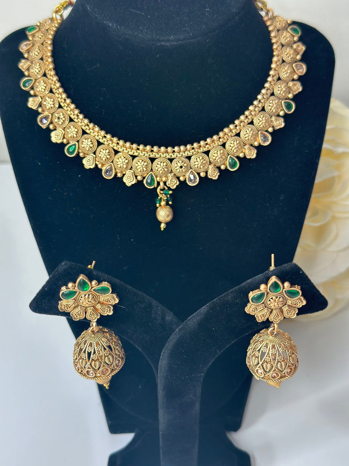 Anna Gold Kundan Set