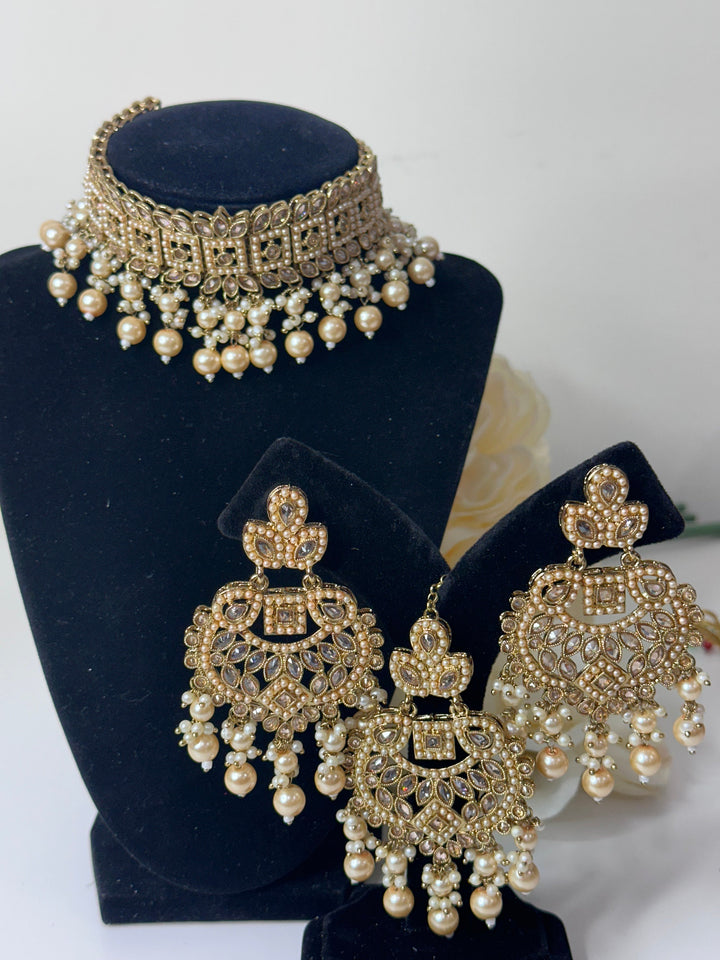 Deepika Necklace Set