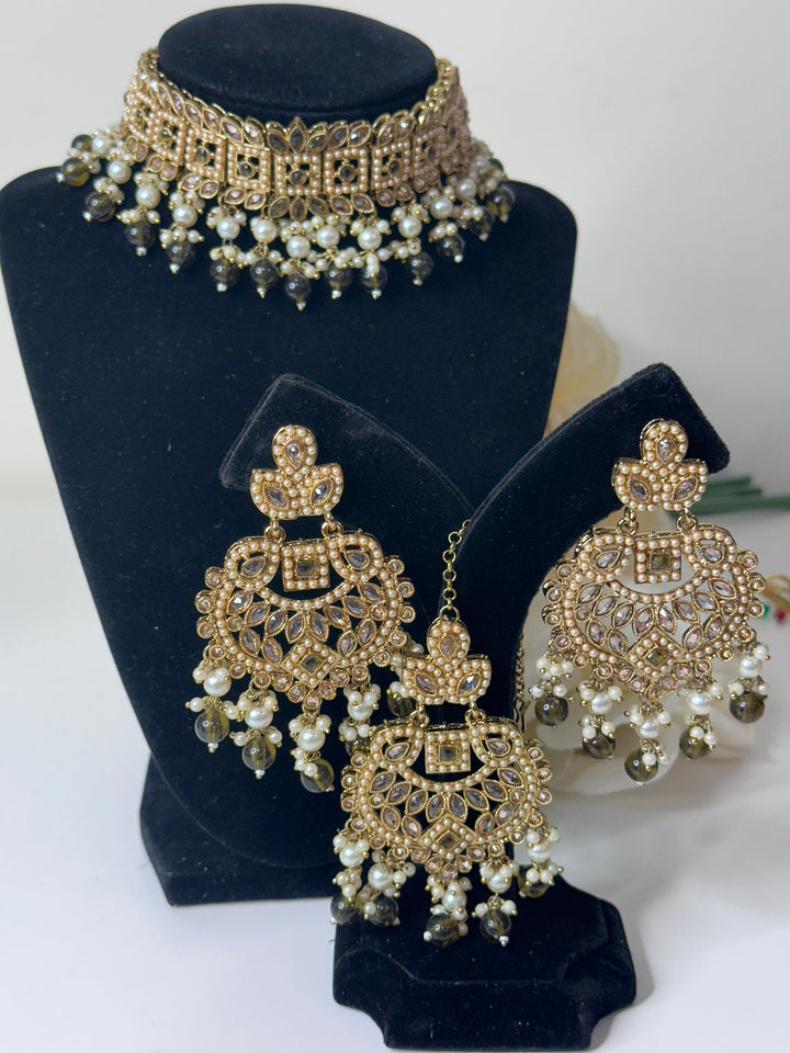Deepika Necklace Set