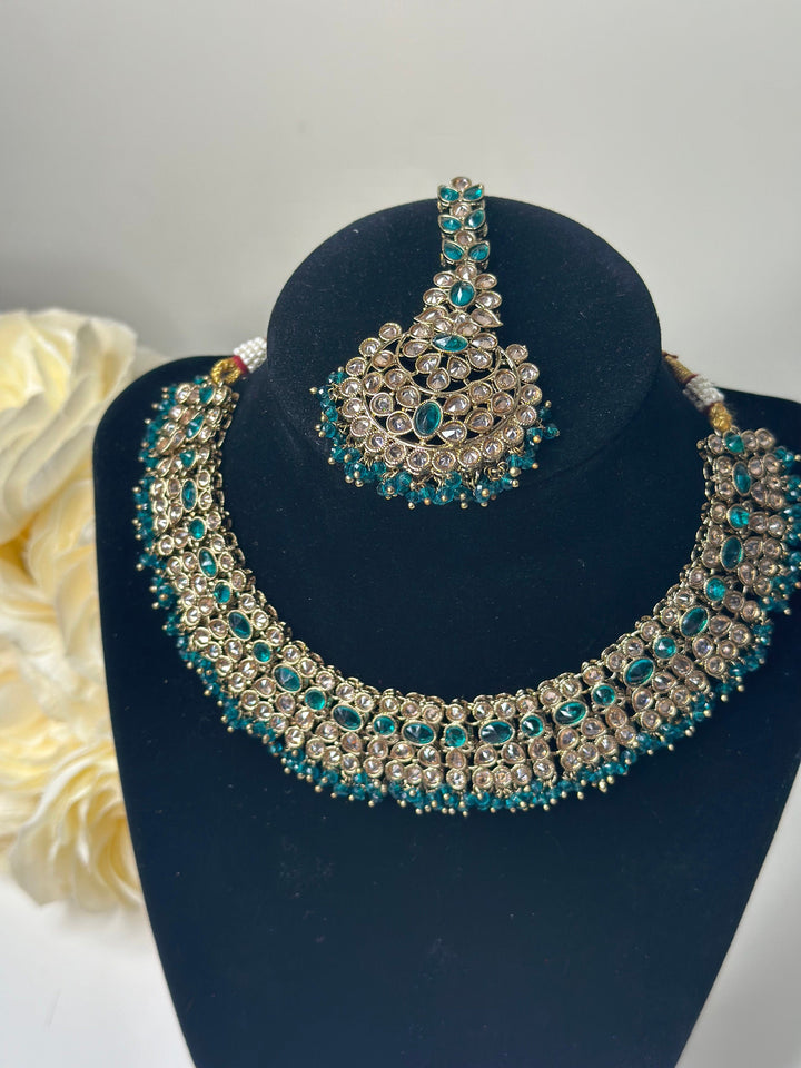 Athiya Reverse AD Necklace Set