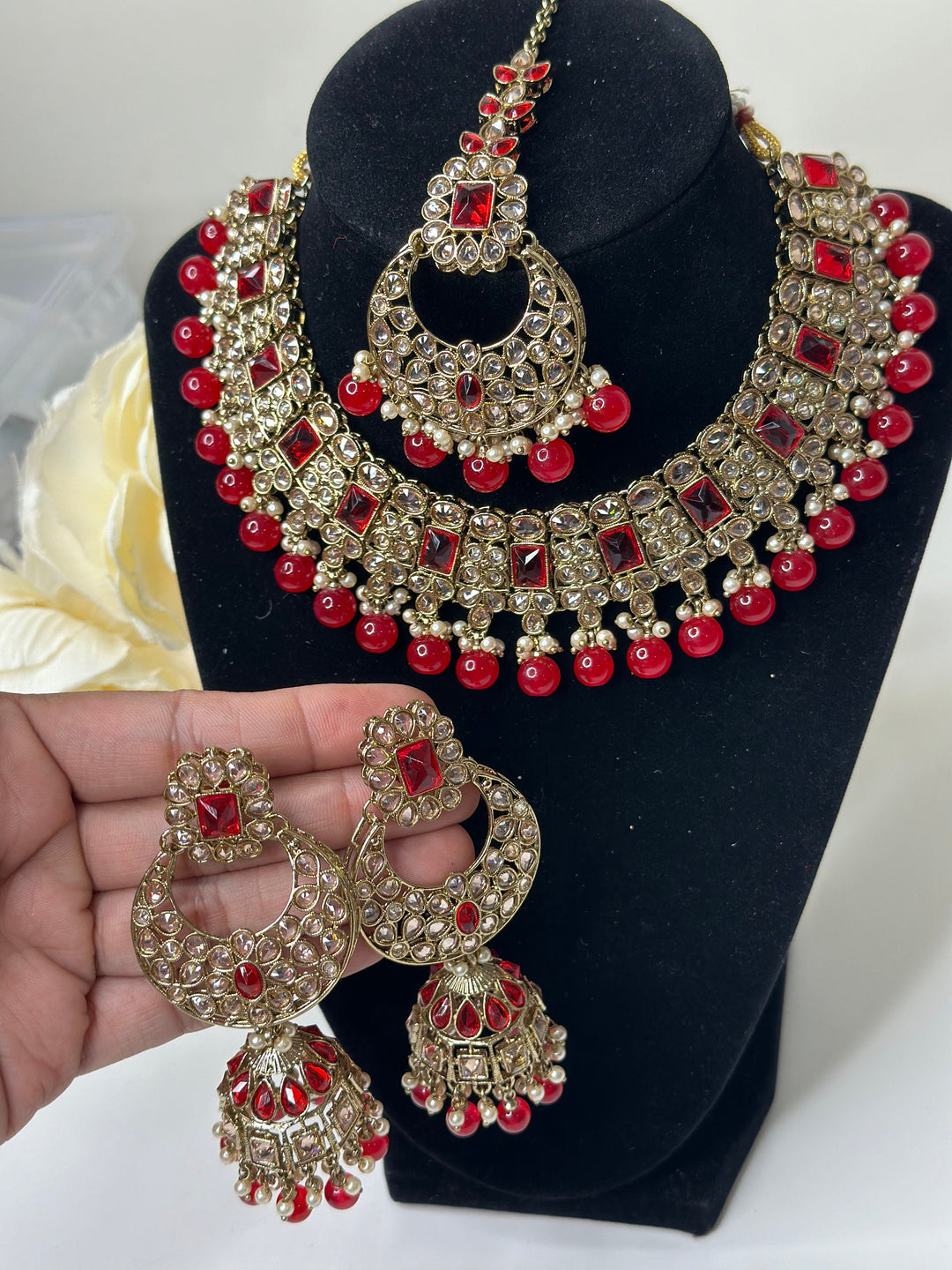 Sonakshi Necklace Set