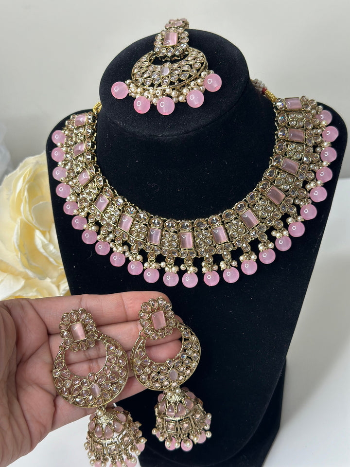 Sonakshi Necklace Set
