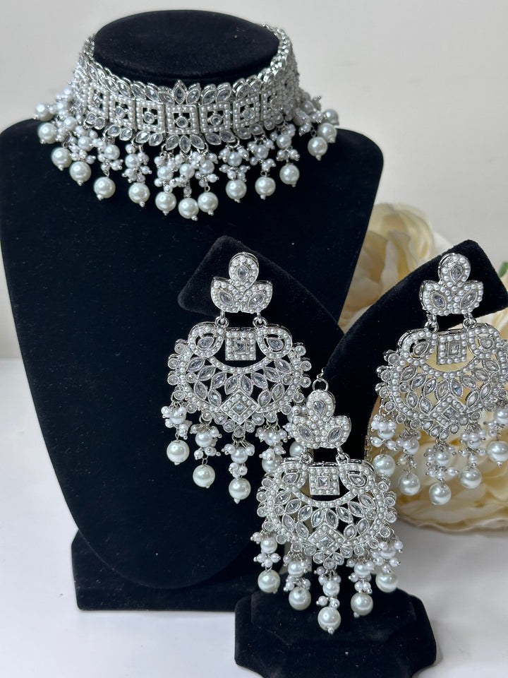 Deepika Necklace Set