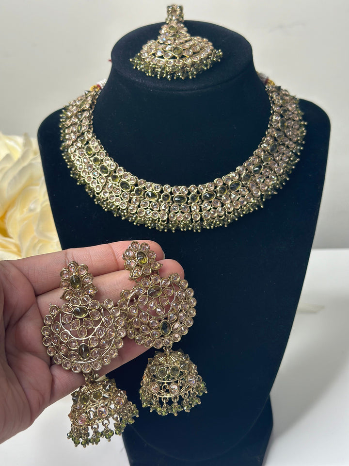 Athiya Reverse AD Necklace Set