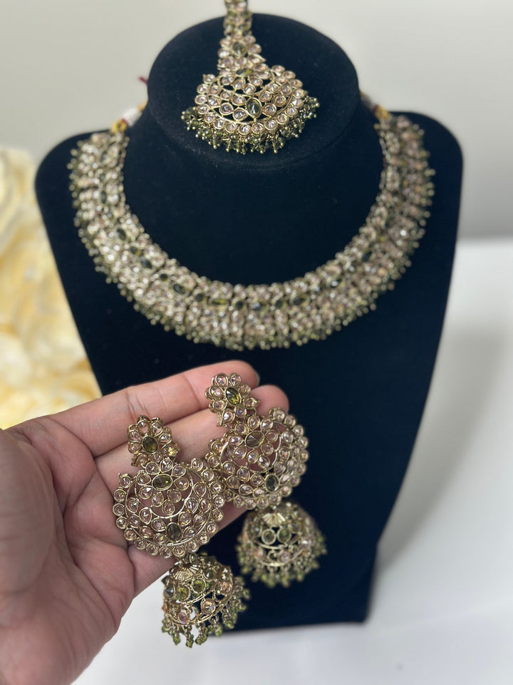 Athiya Reverse AD Necklace Set