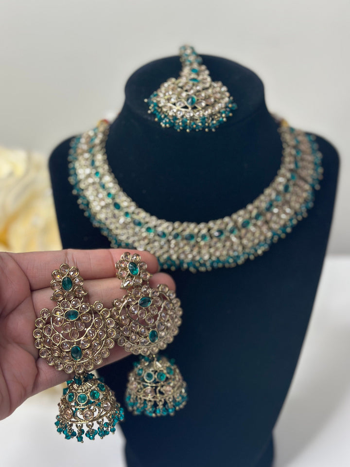 Athiya Reverse AD Necklace Set
