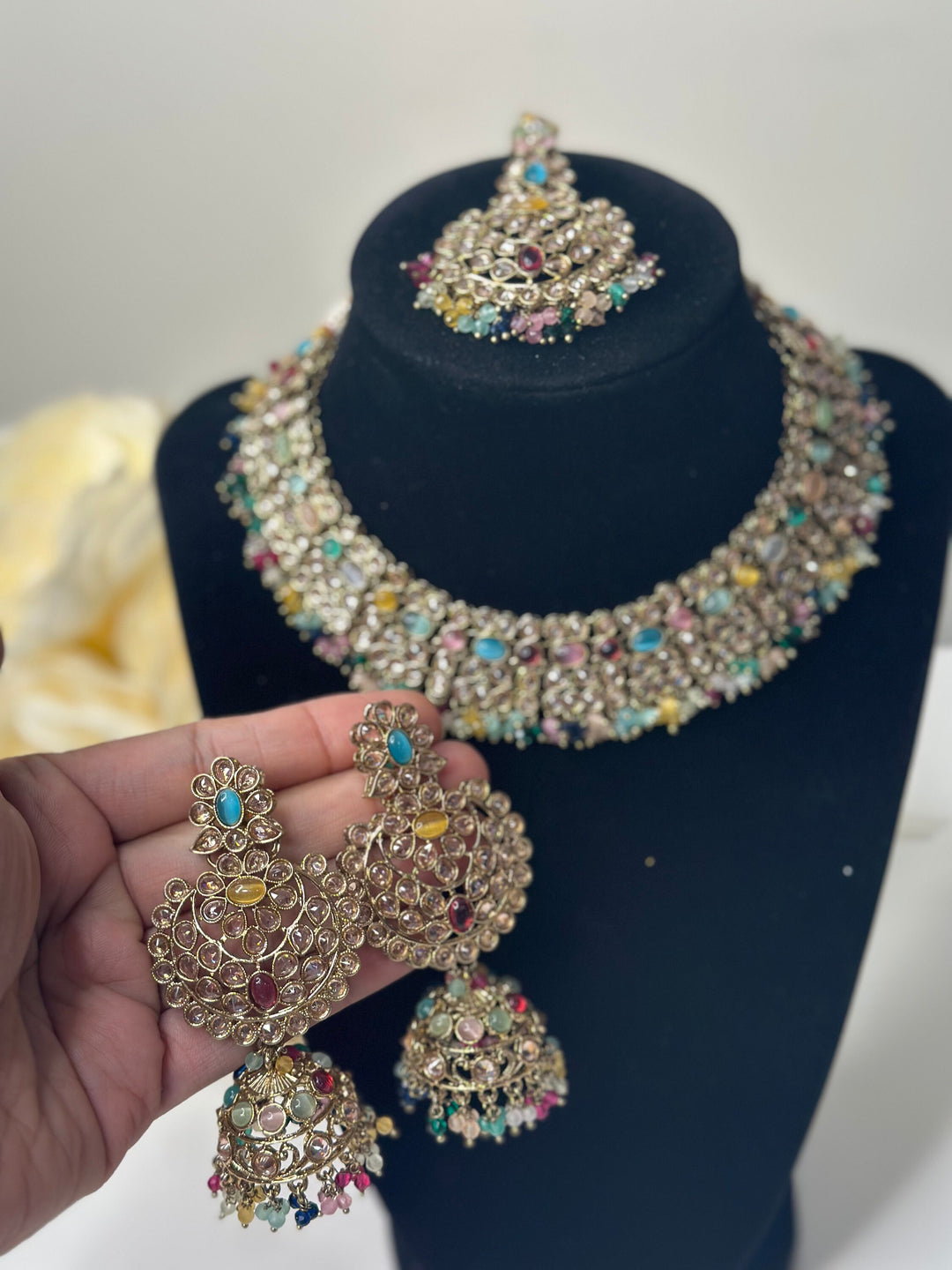 Athiya Reverse AD Necklace Set