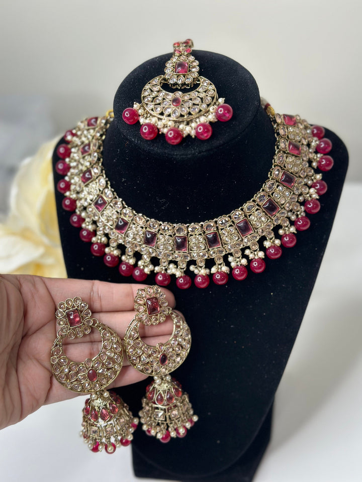 Sonakshi Necklace Set