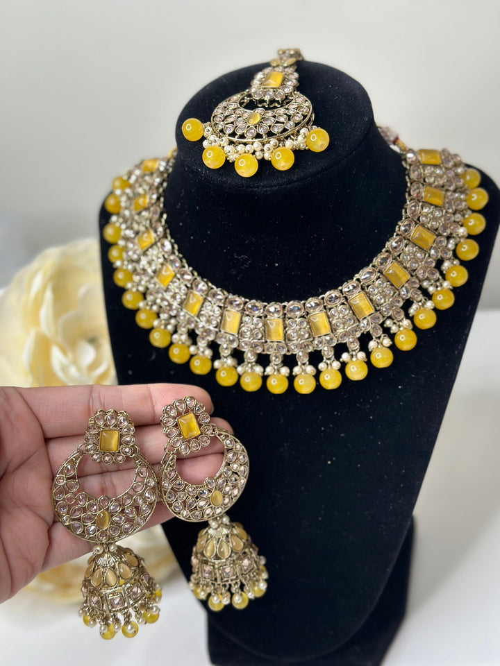 Sonakshi Necklace Set