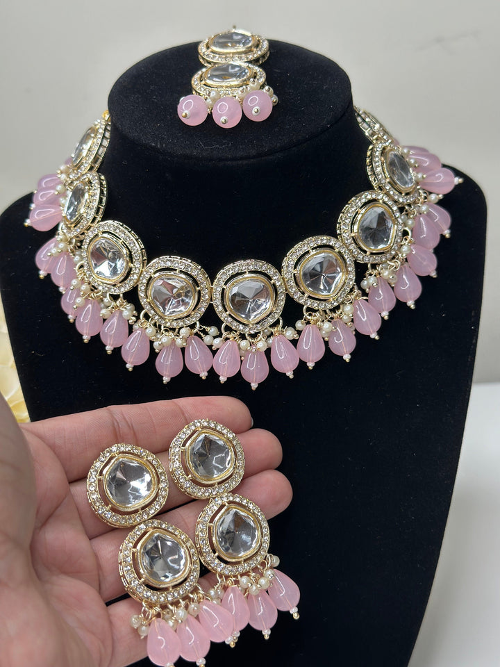 Izhaar Indian Polki Kundan Necklace with Earrings Tikka / Wedding Jewelry/ Traditional Jewelry/ Bollywood set/ Indian wedding set Karuna