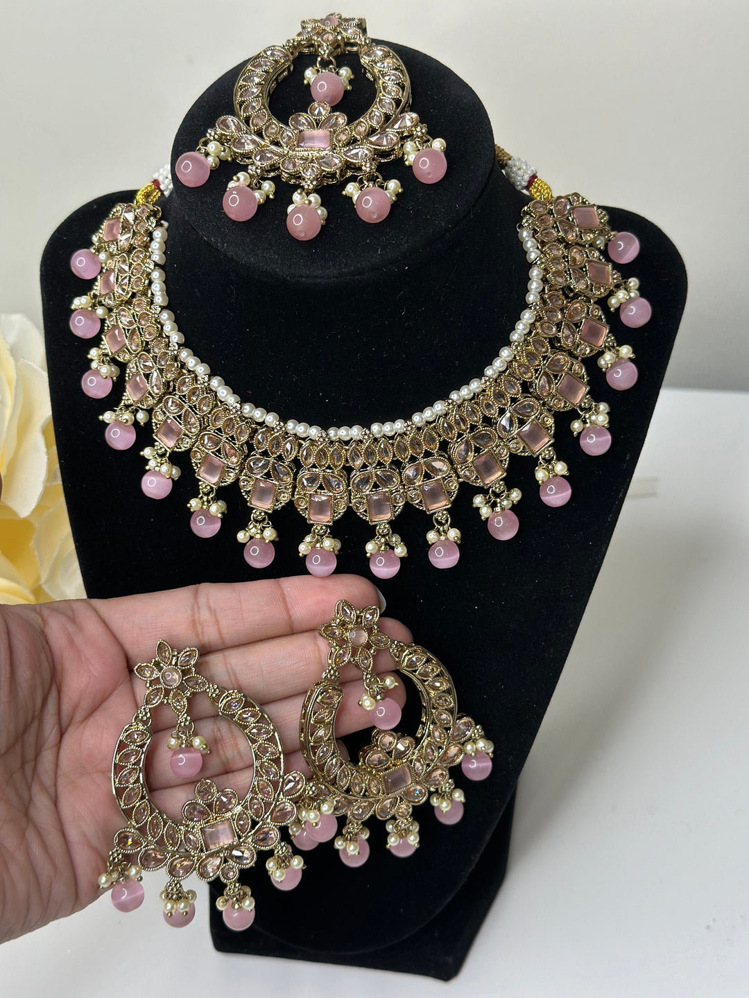 Dhara Necklace Set