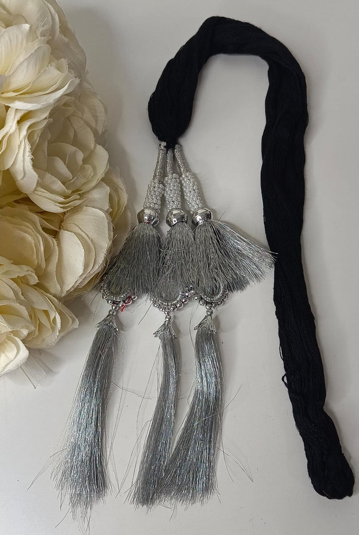 Silver Traditional Punjabi Parandi