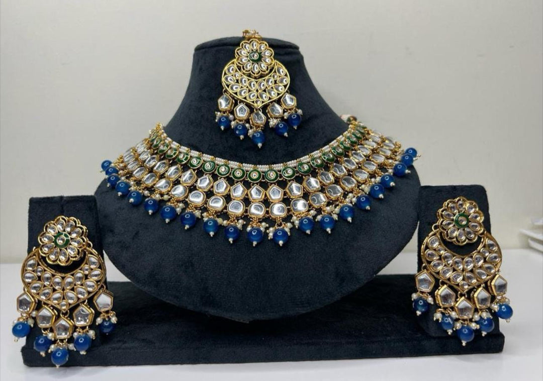 Swati Necklace Set