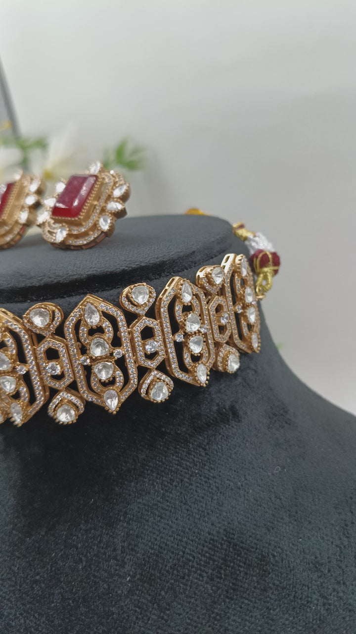 Kaveri Kundan Set