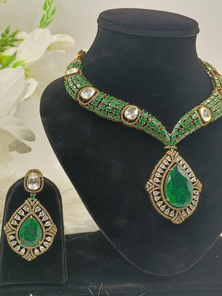 Jane Kundan Set